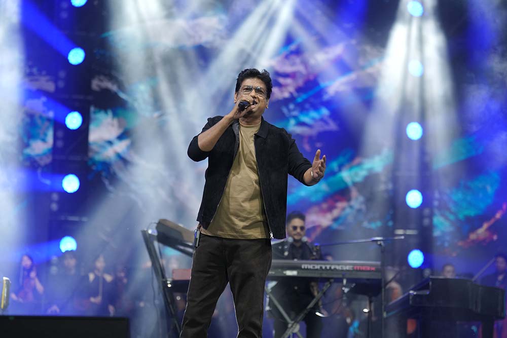 B AJANEESH LOKNATH 11