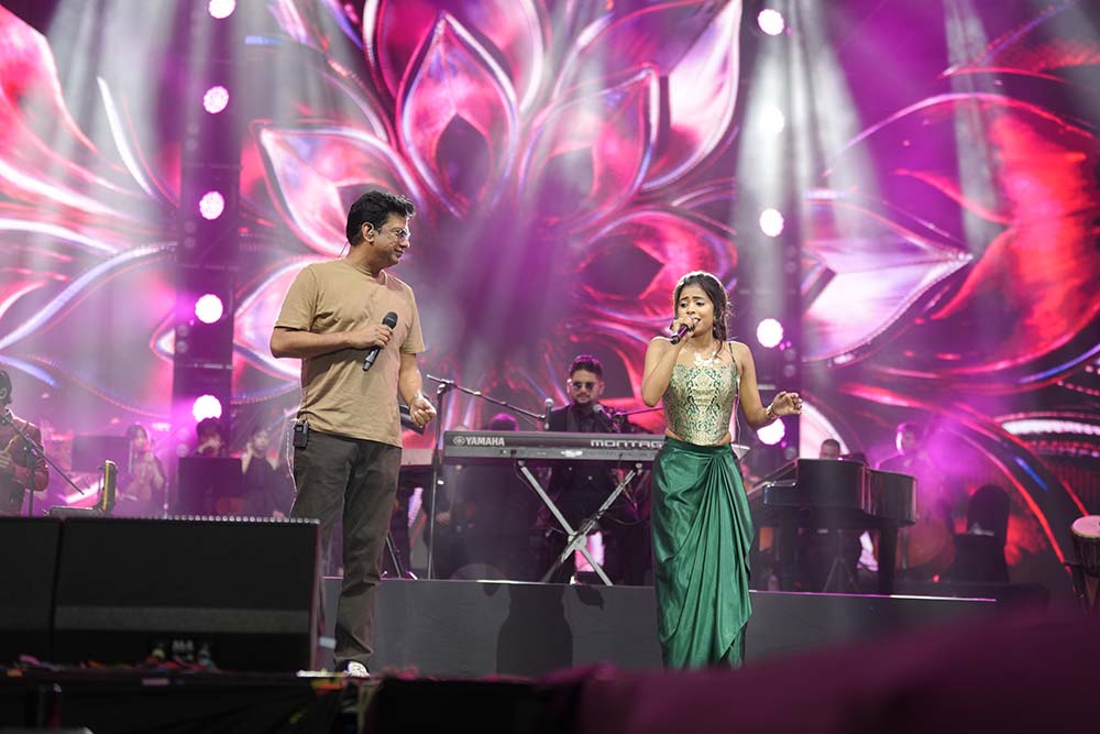 B AJANEESH LOKNATH 8